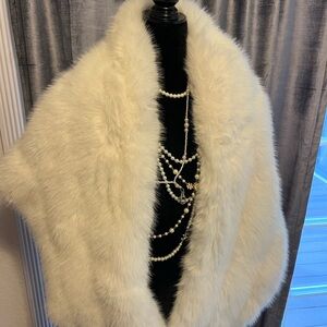Elegant White Faux Fur Cape by Anewsta
